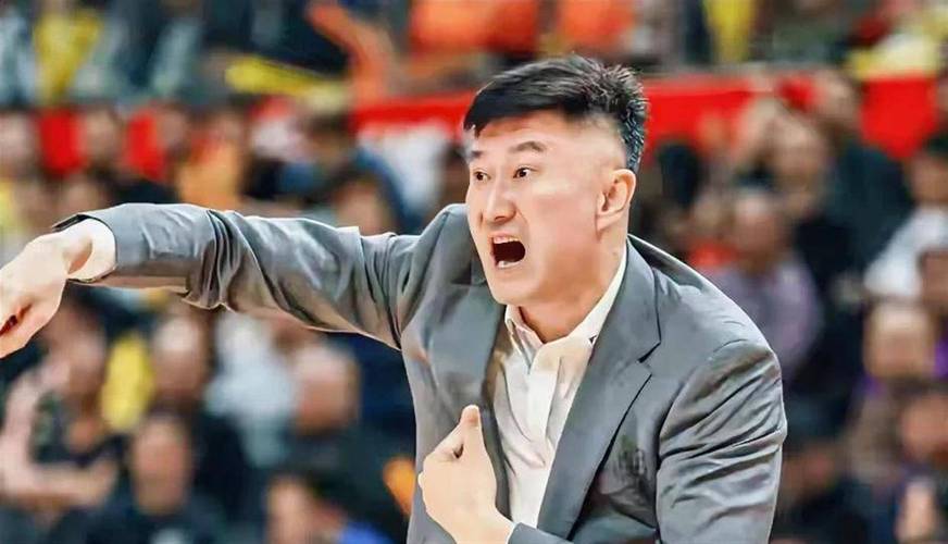 杜锋表示不同领域之间存在差距很多人难以理解教练和球员的努力与付出_CBA直播