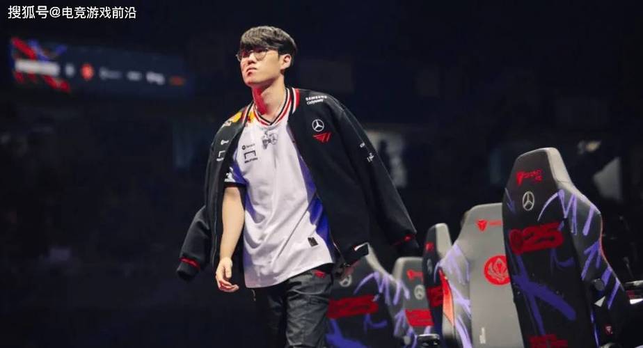 T1怎么了Letme：Oner这把打了2200的输出跟小虎一个样