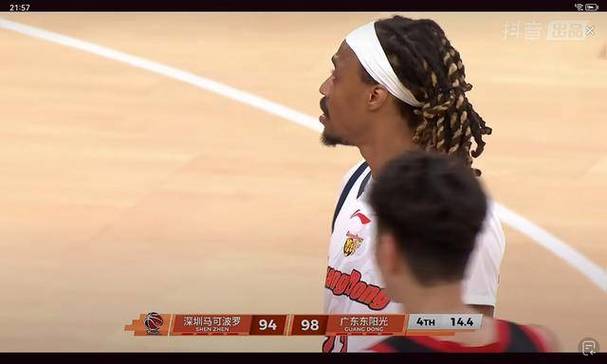 这才是顶级小外援！22投砍36+8+8率队杀回争冠区，郑永刚慧眼识珠