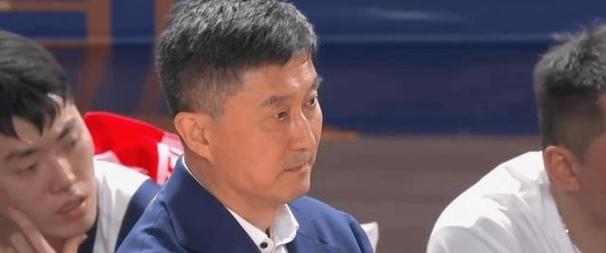 广东3将终于出价值！张皓嘉+王洪泽锁4号位，奎因跑起来就能爆！
