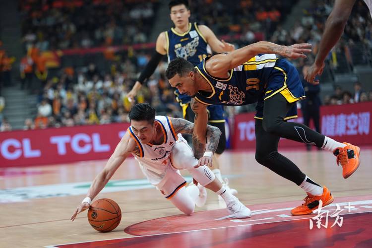 关键时刻掉链子！高速男篮97：103不敌广厦，排名掉至第六